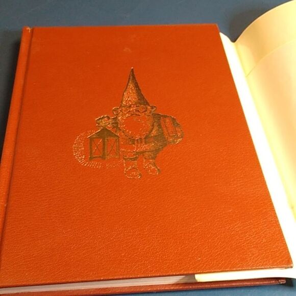 Gnomes Hardcover Book with Illustrations 1977 - Picture 7 of 7